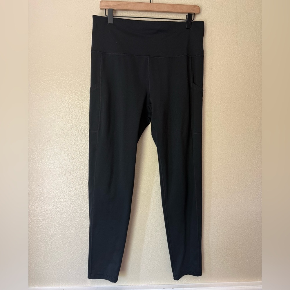 ❇️AERIE Black Warmup Leggings 2 for $22❇️